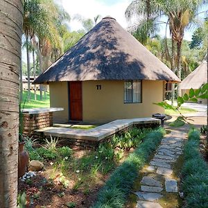 Bungalow Garden View